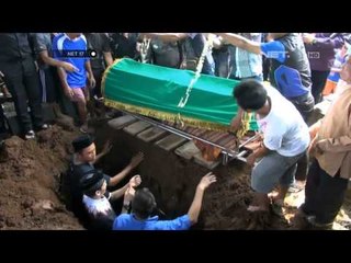 NET17 Jenazah Pelawak Senior Djuhri Masdjan atau Jojon Dimakamkan di Bogor