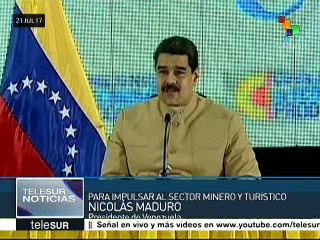 Venezuela suscribe convenios para los sectores minero y turístico
