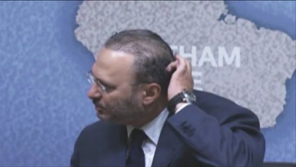 أنور قرقاش.. الوزير المغرد أو وزير التويتر