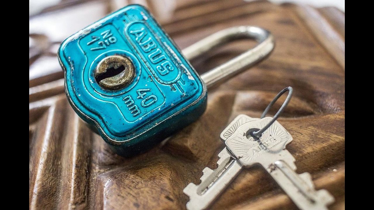 AAA_Lock_and_Key