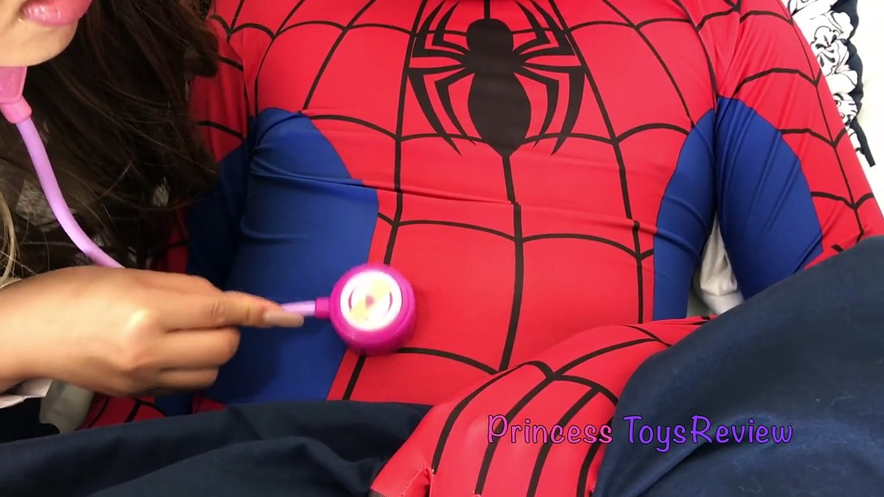 Doc McStuffins Farting Princess Tummy Ache Checkup Gives Needle & Check up Shot Princess T