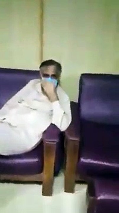 dramy baaz hain yeh uncle :D