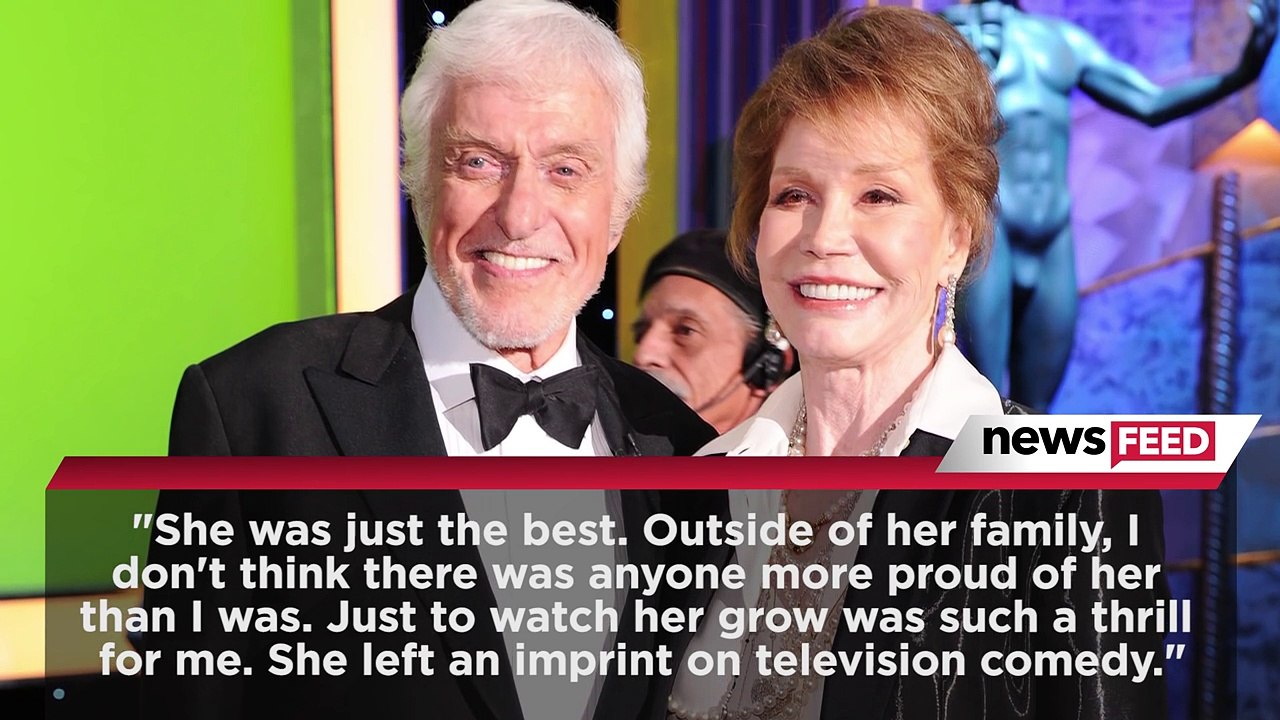 Celebs React To TV Icon Mary Tyler Moores Passing Oprah, Dick Van Dyke & More