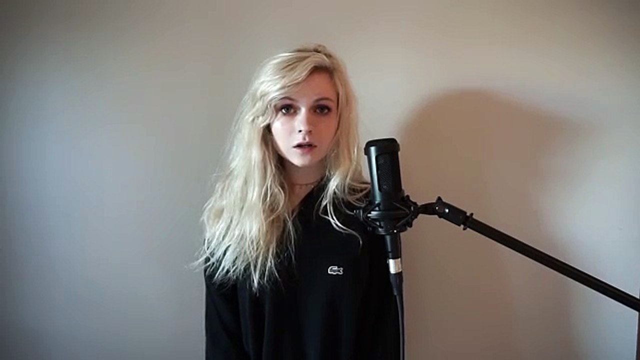 The Sound of Silence Simon and Garfunkel (Holly Henry Cover)
