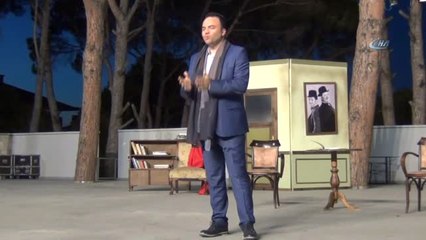 Dormen Tiyatrosu "Bir Zamanlar Gazinoda" ile Ayvalık'taydı