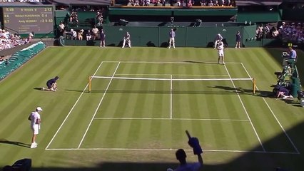 Andy Murray thanks Centre Court crowd after opening round win