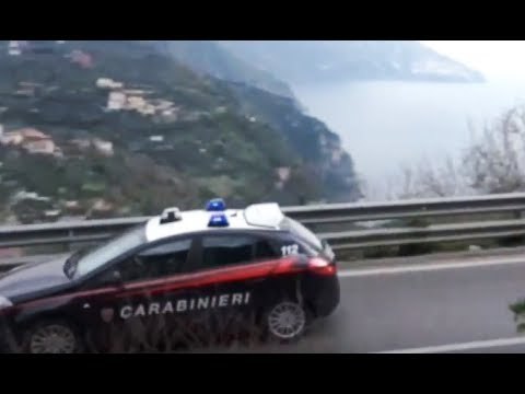 Rapinano e picchiano anziano disabile in Penisola Sorrentina, arrestati tre rom (22.07.17)