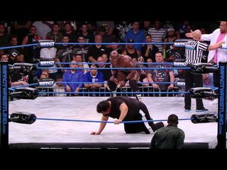 Lashley Faces Tommy Dreamer in a New York City Street Fight (Aug 27, 2014)