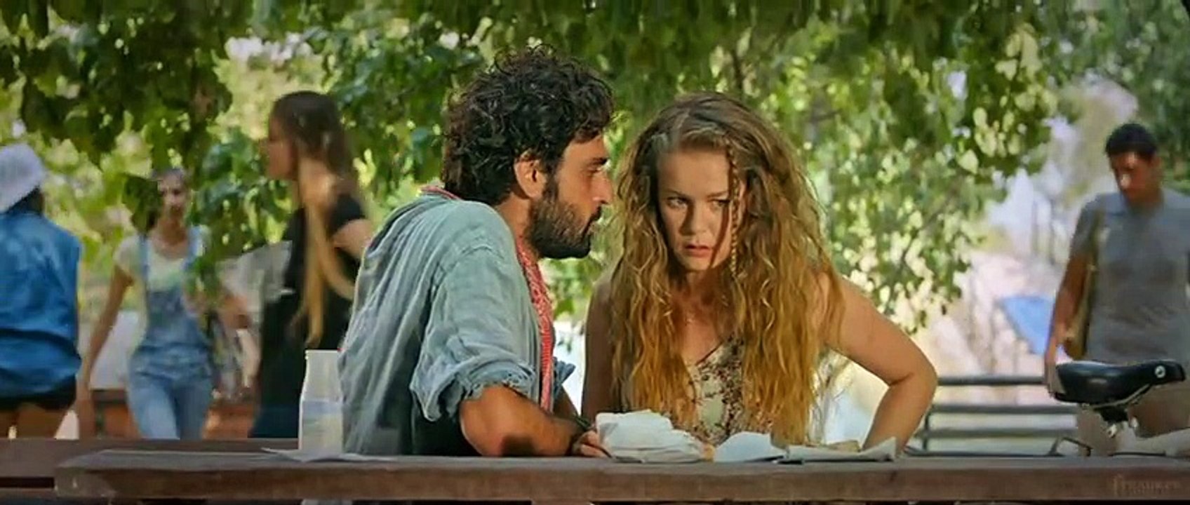 Çok Uzak Fazla Yakın (2016) Yerli Film Tek Parça 720p