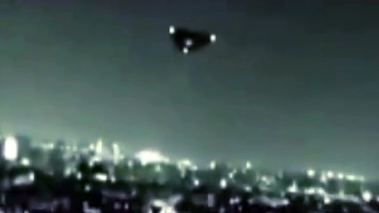 Shocking Close-Up Video Of Triangle UFO Over City
