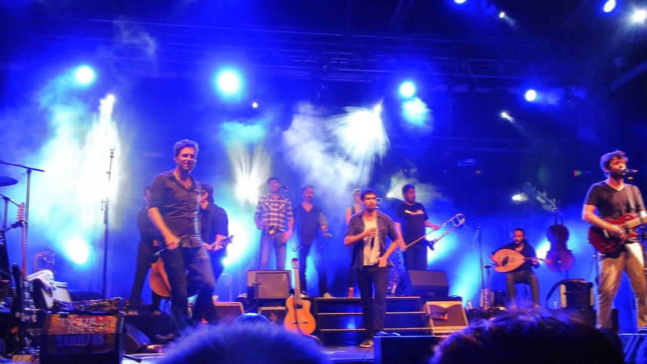 Un Air Deux Familles : "C'est pas du gâteau"