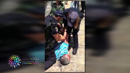 قوات الاحتلال الإسرائيلي تسحل فلسطيني مُسن