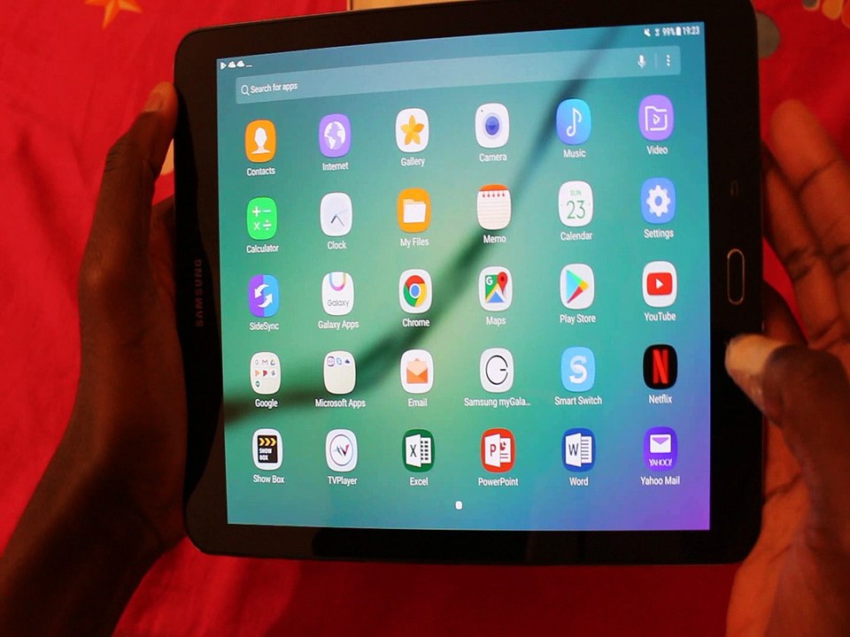 SAMSUNG Galaxy Tab S2 9.7” Tablet - 32 GB, black 1 year later review