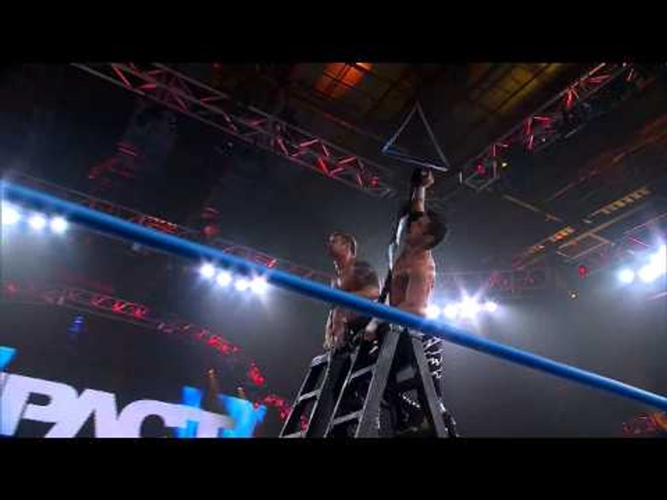 Ladder Match: The Wolves vs. The BroMans (May 8, 2014)