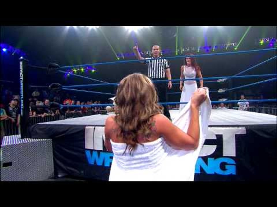 The Knockouts Evening Gown Match Madison Rayne vs. Angelina Love