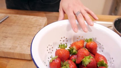 Eton Mess Cupcakes AND How To Make Meringues! | Cupcake Jemma