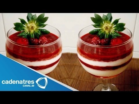 Receta para preparar gelatina de arándanos con yoghurt. Receta de gelatina / Postres fáciles