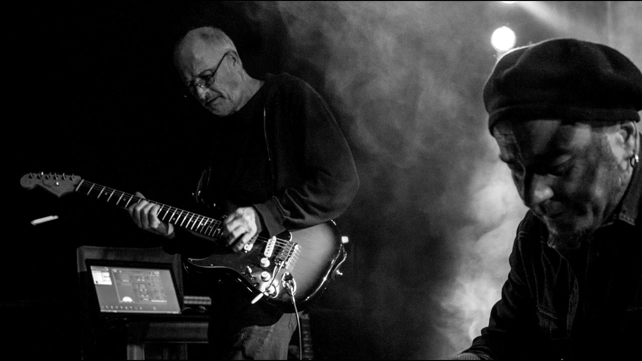 L'Emprunte joue... Les enfants qui s'aiment de Jacques Prévert