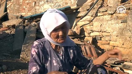 Ayşe nine depremde ölen civcivlerinin üzüntüsünü yaşıyor