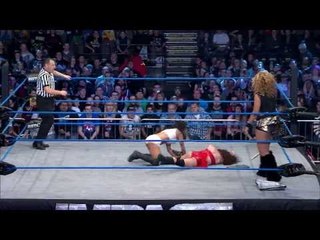 Knockouts Street Fight: Madison Rayne vs. Gail Kim (02-20-2014)