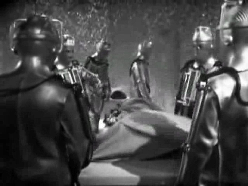 173 Doctor Who Classic - S05E01 - Partie 04 - The Tomb of the Cybermen