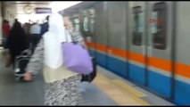 Merter-Havalimanı Yönünde Metro Seferlerine Arıza Engeli