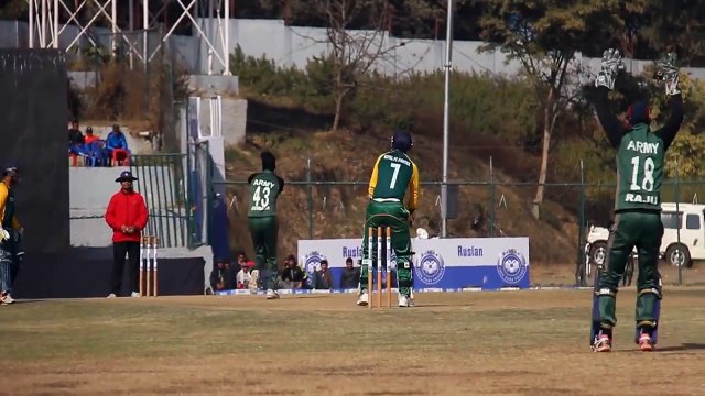 Most Funny Appeals by Bowlers in Cricket History 2017 Try to not Laugh - YouTube