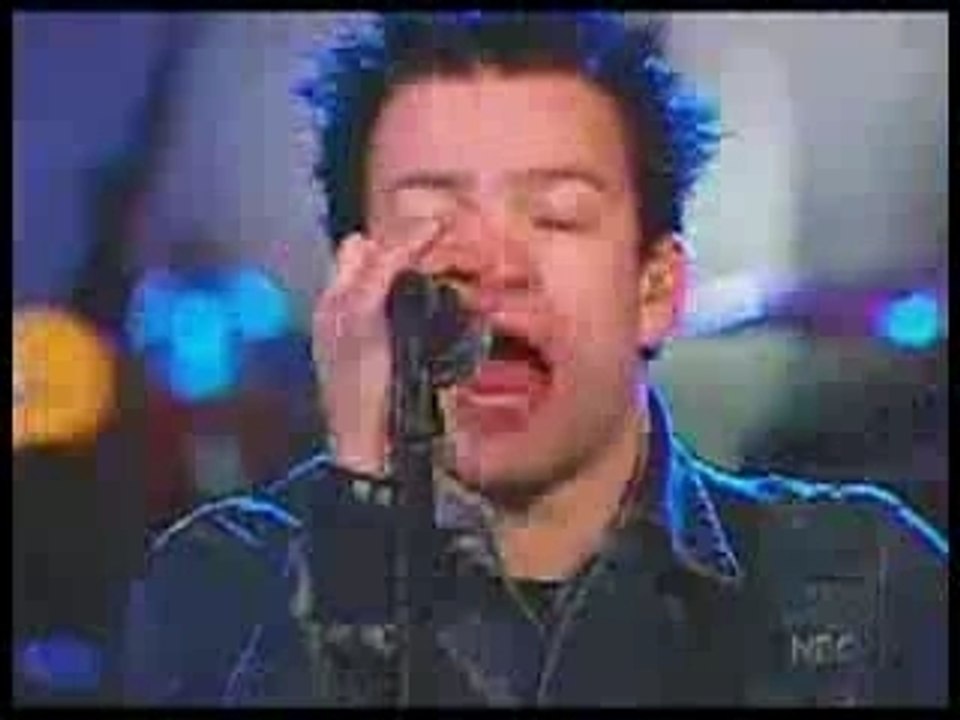 Sum 41 - Still Waiting - Live