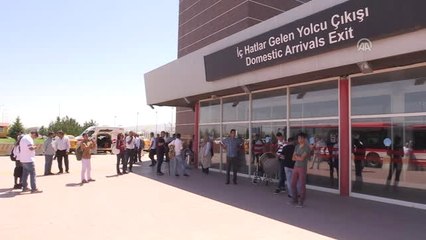 Iki Oğluma Iki Altın Madalya Getirdim"