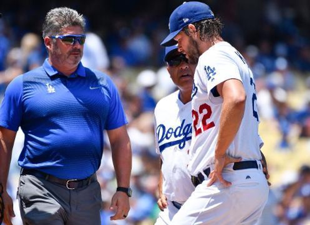 Dodgers ace Clayton Kershaw leaves game with back injury