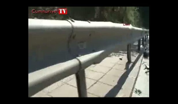 Halk otobüsü 10 otomobile çarptıktan sonra durabildi: 11 yaralı