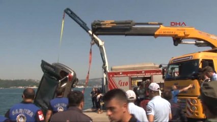 Düşen Araç Denizden Çıkarıldı