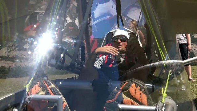D!CI TV : explications sur le déroulement des mondiaux de planeurs ultra-légers d'Aspres sur Buëc
