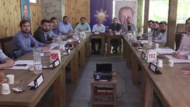 Ecertaş: Ak Parti Gençlik Kolları'nda Yüzde 60'tan Fazla Yenilenme Olacak