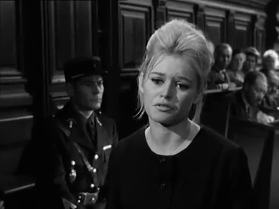 Brigitte Bardot - La Vérité - scène au tribunal