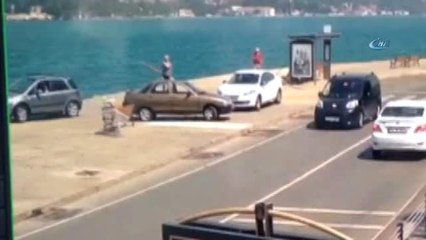 Tarabya'da Aracın Denize Uçma Anı Güvenlik Kamerasında