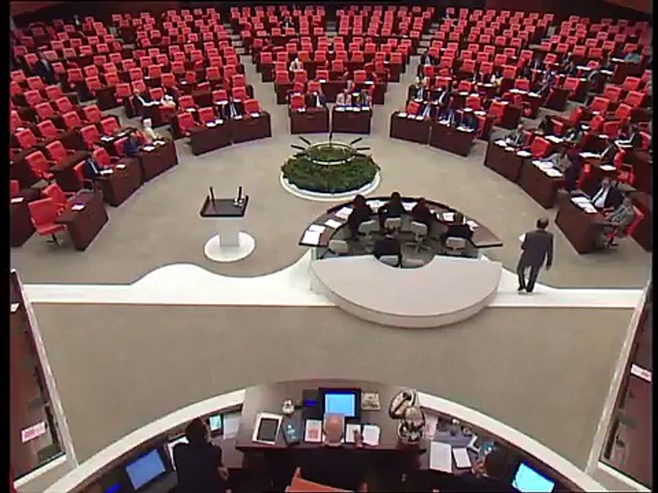 TBMM'de 'Kahrolsun istibdat, yaşasın hürriyet' sloganı atıldı