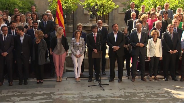 El Govern publicita la compra de sobres y papeletas