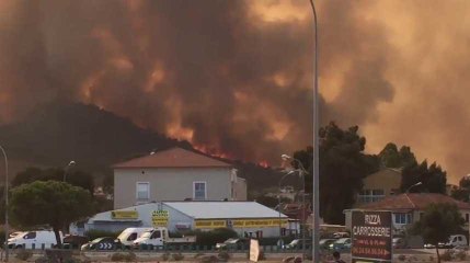 Les images du terrible incendie qui dévaste Biguglia et Olmeta, tout près de Bastia