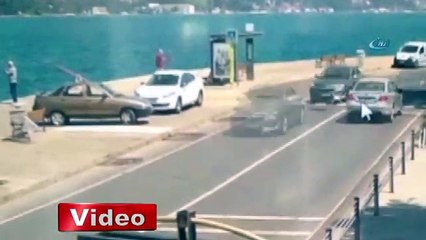 Aracın denize uçma anı güvenlik kamerasında