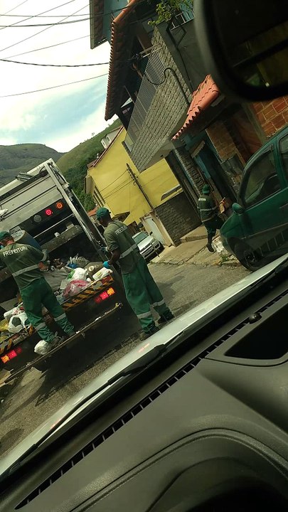 Dancing Garbage Men