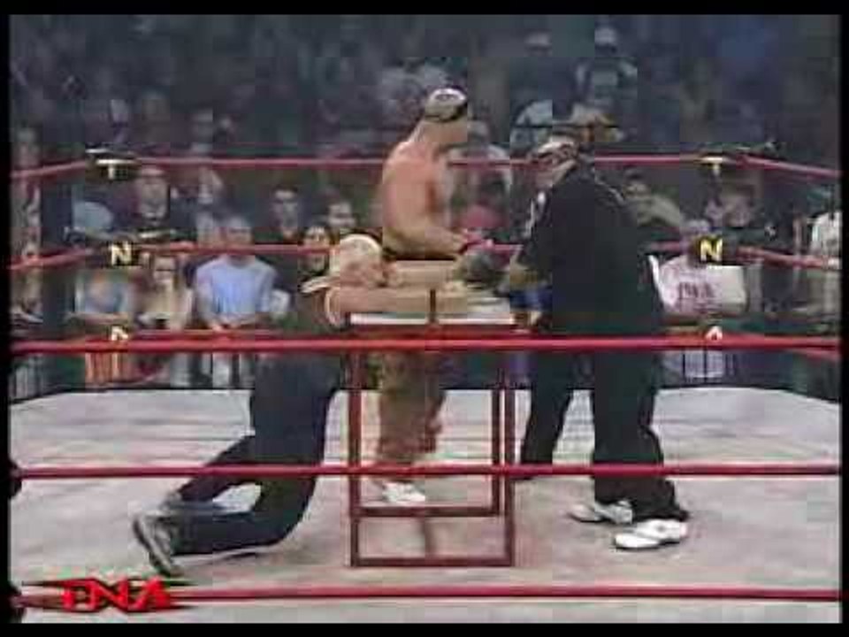TNA: KONNAN / BULLET BOB ARM WRESTLING