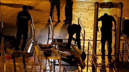 اسرائیل دستگاههای فلزیاب بازرسی بدنی را جمع آوری کرد