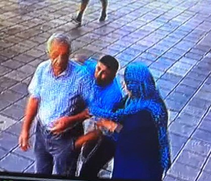 Istanbul'da Kapkaç Anı Kamerada !