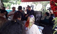 Harun Kolçak'ın Cenazesinde Fotoğraf Çekilenlere, Sosyal Medyadan Büyük Tepki Geldi