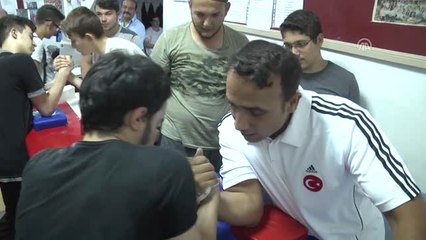 Şampiyonların Gözü Dünyanın Zirvesinde