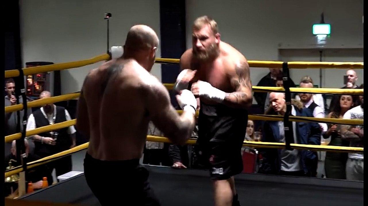 Dave Price Vs Decca Heggie BKB boxing