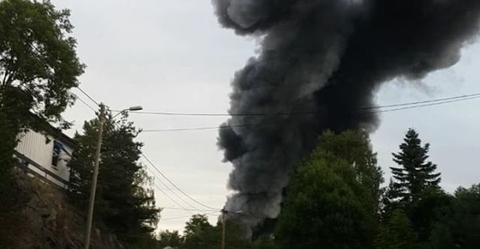 Buildings Evacuated as Norway Warehouse Fire Sends Up Column of Smoke