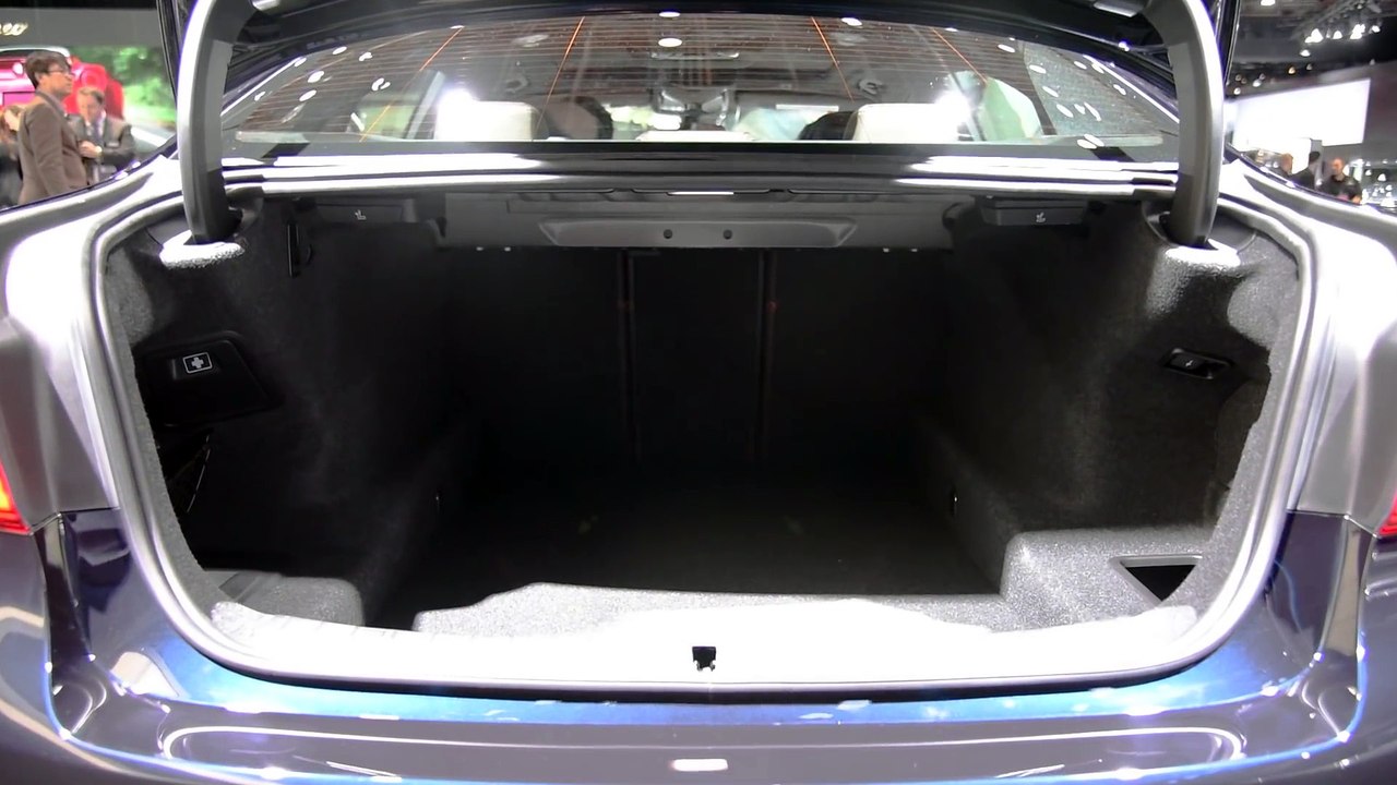 Reviews car - 2017 BMW 5 Series First Look 2017 Detroit Auto Show