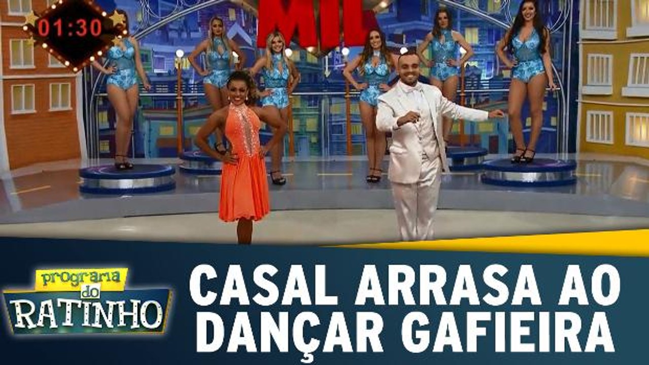 Casal arrasa ao dançar gafieira